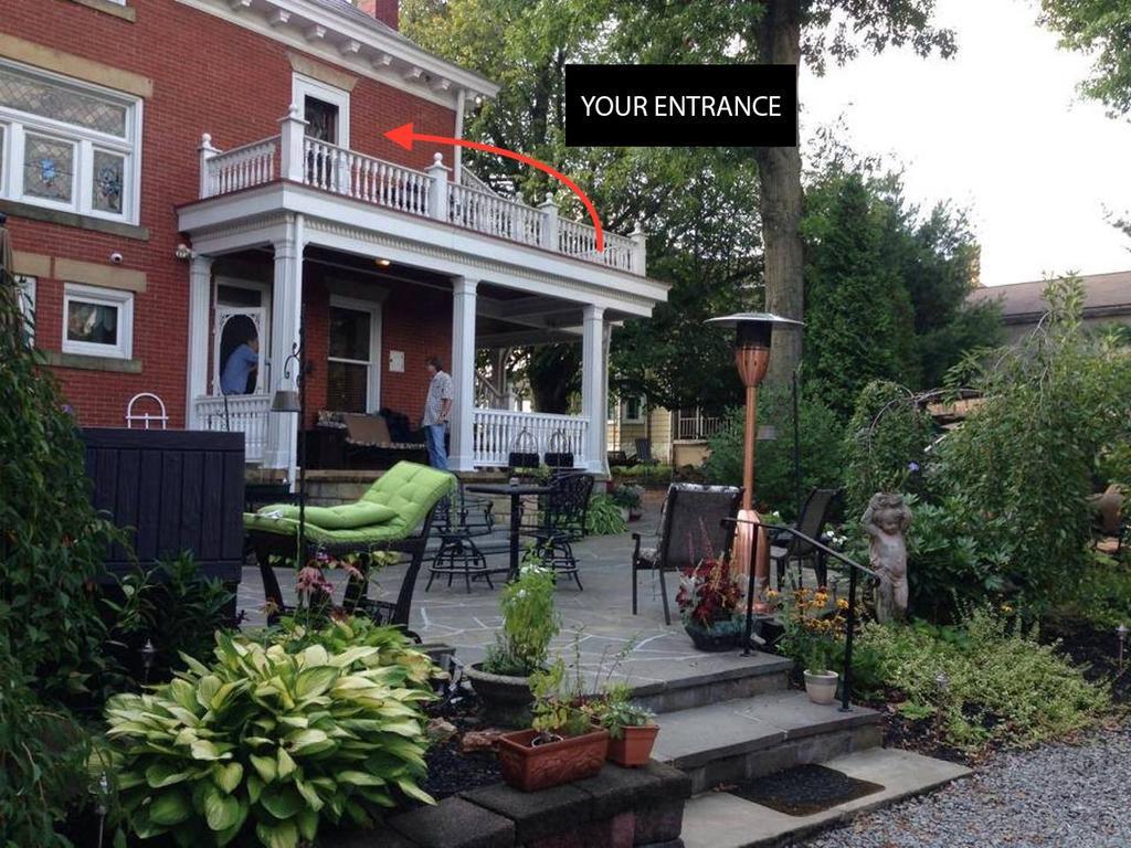 South Broadway Manor B&B - Near Fallingwater, Ohiopyle State Park, Hiking & Biking Trails Gap Scottdale Bagian luar foto